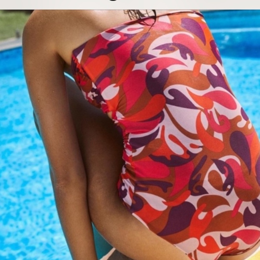 MiKOH luna 2 one piece swimsuit - Picture 3 of 3